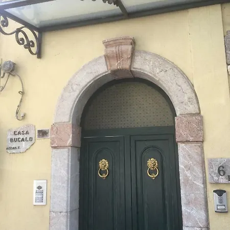 Casa Bucalo アパート